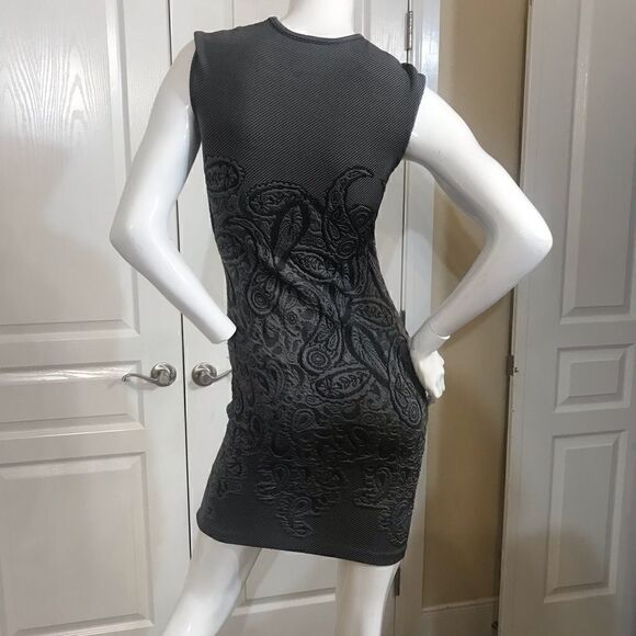 💚 C5- Natalia Romano gray paisley dress stretchy. - Picture 3 of 4